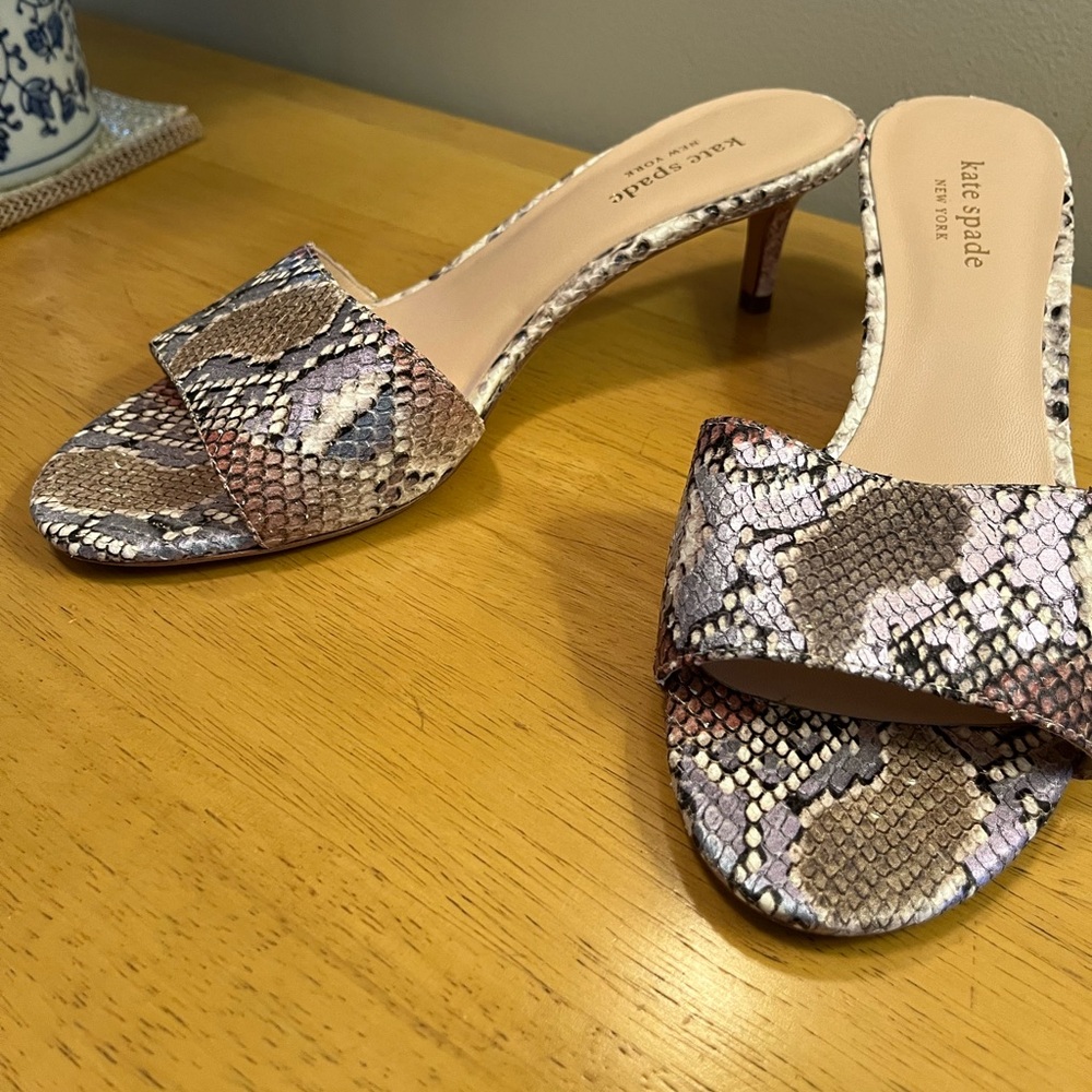 Kate Spade  Kitten Heels in faux Reptile Print  Sz  8.5 B